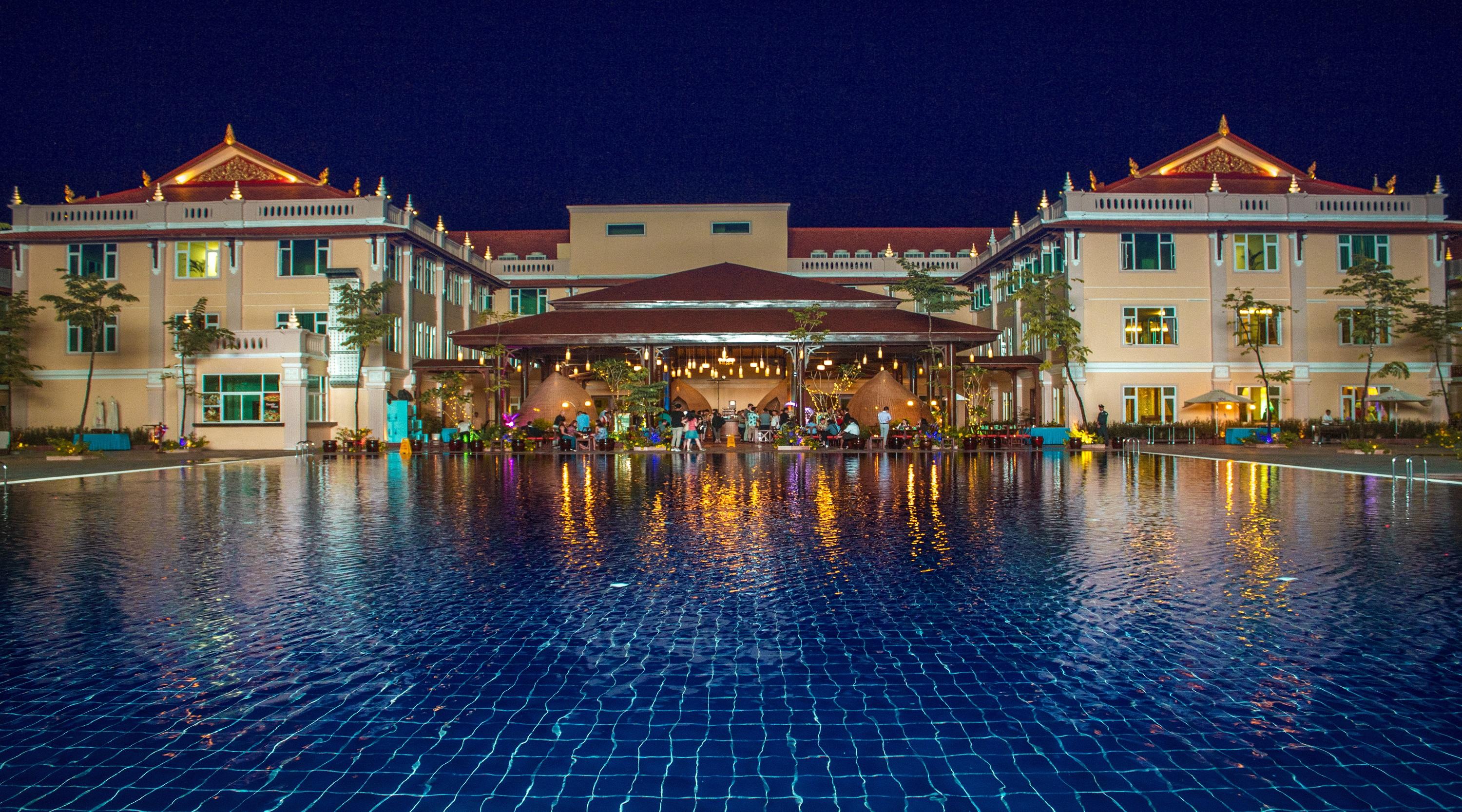 Sokha Siem Reap Resort & Convention Center Exterior photo