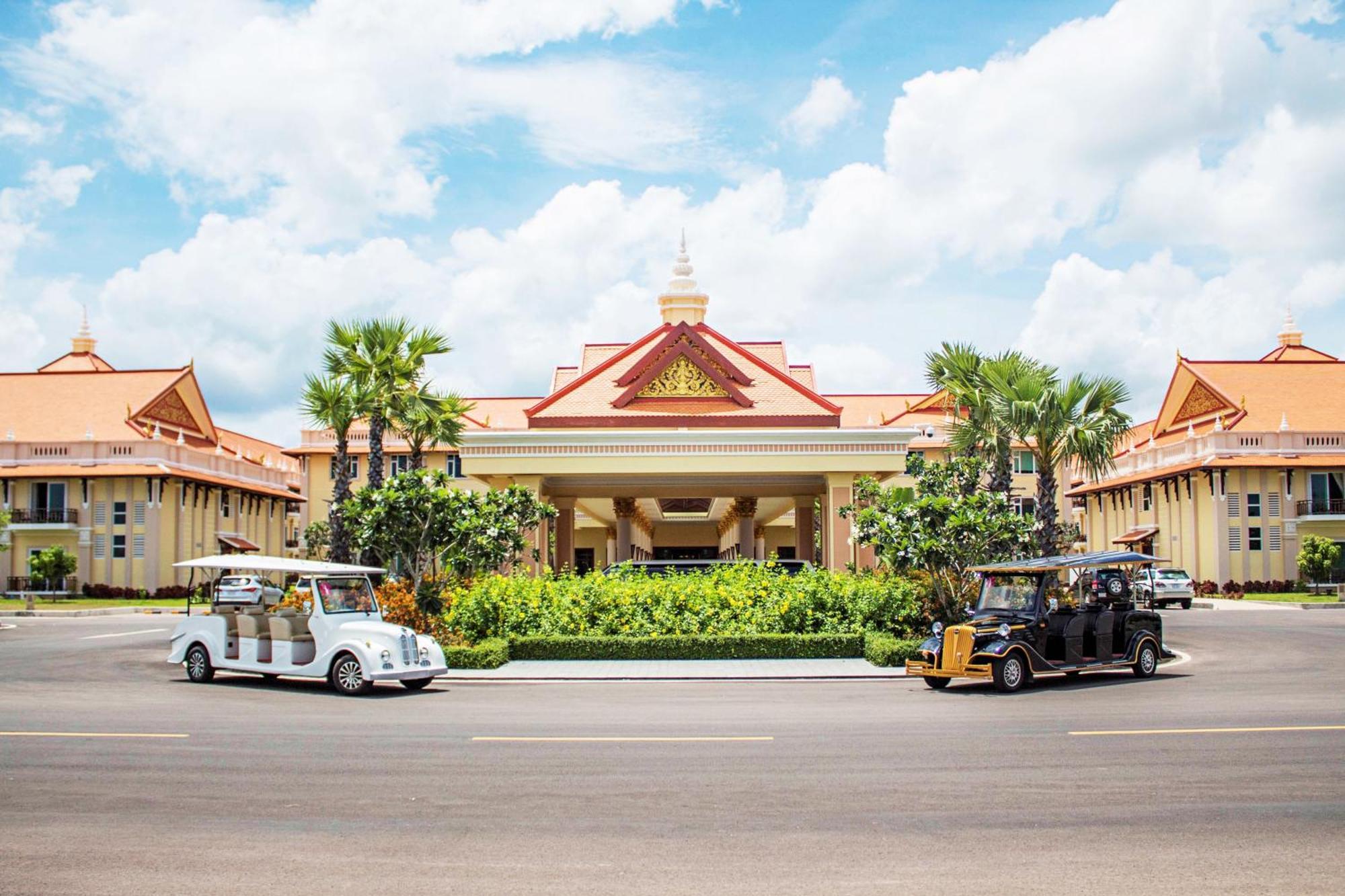 Sokha Siem Reap Resort & Convention Center Exterior photo