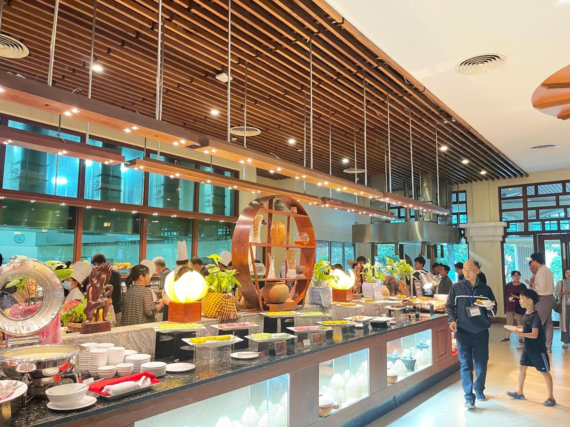 Sokha Siem Reap Resort & Convention Center Exterior photo